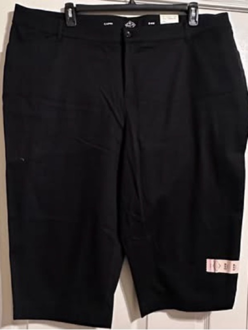 Women's St John's Bay Black Capri Size 24W